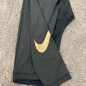Nike Leggings Black and Gold Glitter. Size Large